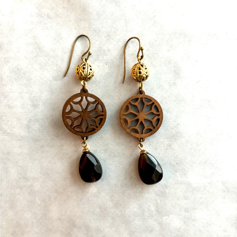 Anthropologie Hanging Chandelier Earrings Boho Stone Gold Floral Dainty Geo